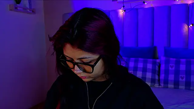 alaia-rogers online show from October 22, 11:42 am