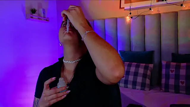 alaia-rogers online show from October 21, 11:20 am