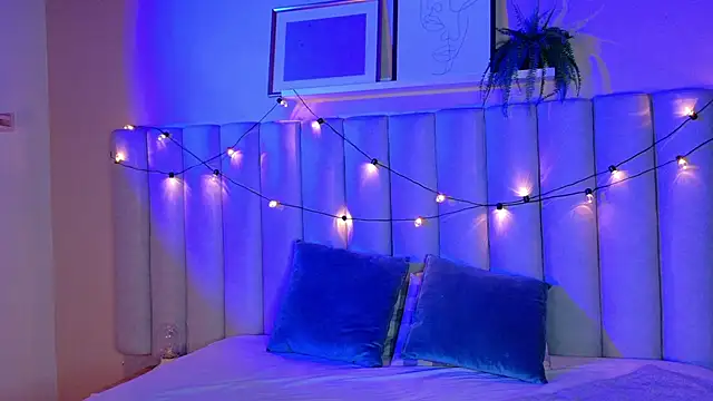 alaia-rogers online show from December 3, 11:20 am