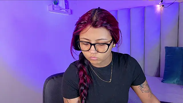 alaia-rogers online show from October 23, 11:42 am