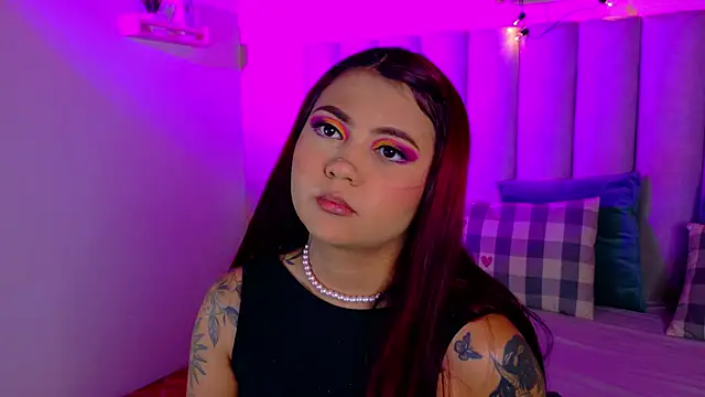 alaia-rogers online show from October 29, 11:42 am