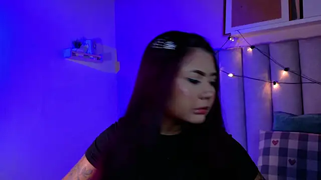 alaia-rogers online show from November 13, 11:36 am