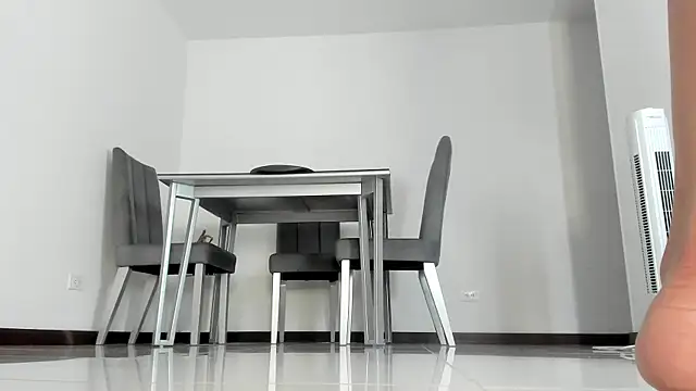 angelturned001 online show from March 20, 11:45 pm