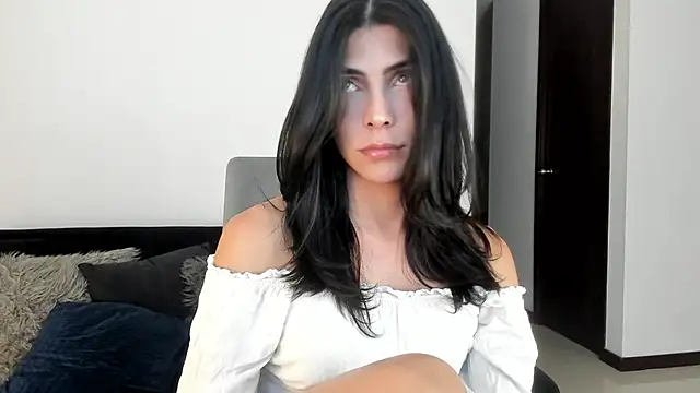 angelturned001 online show from March 7, 11:49 pm