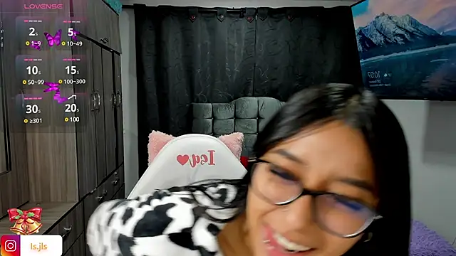 Snapshot of isa_bellaa0 chatting on January 6, 3:09 am isa bellaa0 online show from January 6, 3:09 am