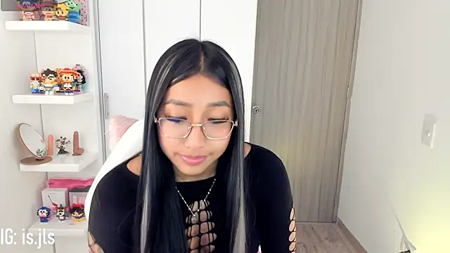 Snapshot of isa_bellaa0 chatting on October 3, 3:20 am isa bellaa0 online show from October 3, 3:20 am