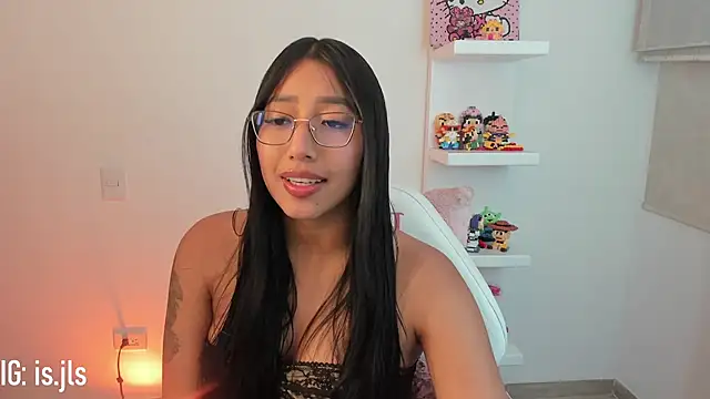 Snapshot of isa_bellaa0 chatting on September 14, 4:13 am isa bellaa0 online show from September 14, 4:13 am