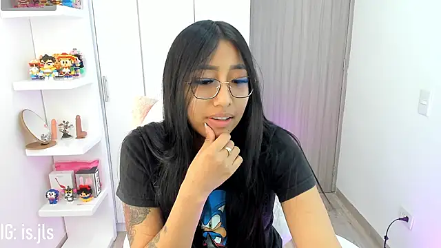 Snapshot of isa_bellaa0 chatting on October 2, 4:27 am isa bellaa0 online show from October 2, 4:27 am