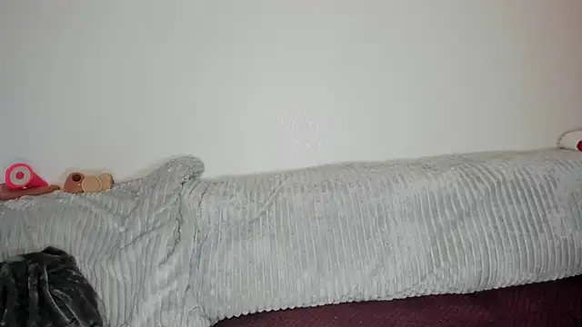 Mlleeffy online show from December 14, 8:03 pm