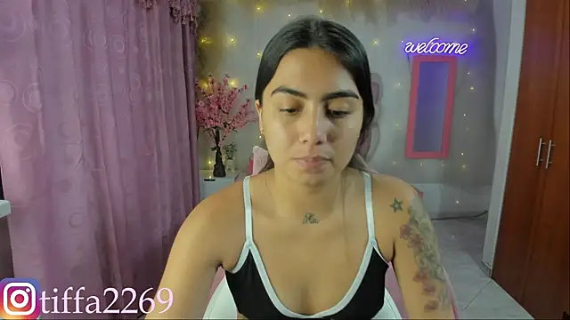 tifany tay2 online show from December 6, 1:57 am