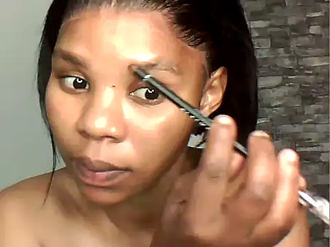MAZINGDIVA1994 online show from March 18, 8:32 pm