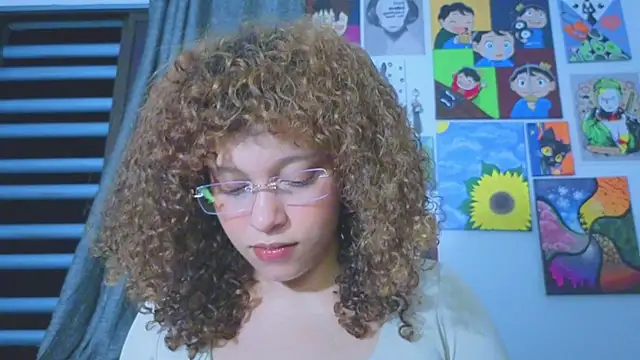 Snapshot of Ada_gales_ chatting on June 15, 3:18 am Ada gales online show from June 15, 3:18 am