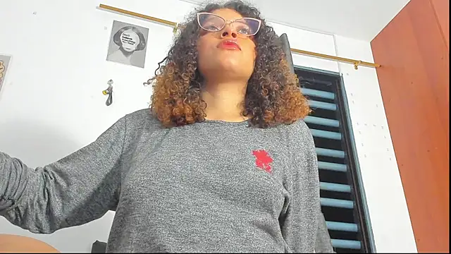 Ada gales  online show from November 5, 4:26 am