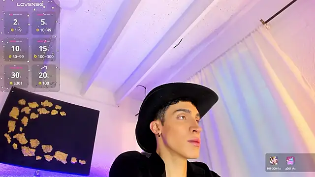 Snapshot of Angel_Snowhotxxx chatting on January 15, 4:43 pm Angel Snowhotxxx online show from January 15, 4:43 pm