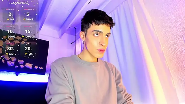 Snapshot of Angel_Snowhotxxx chatting on January 17, 2:50 pm Angel Snowhotxxx online show from January 17, 2:50 pm