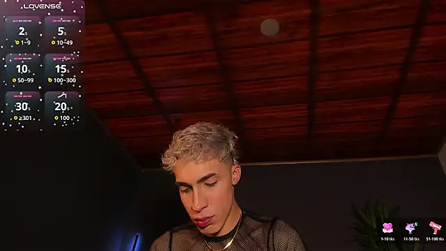 Snapshot of Angel_Snowhotxxx chatting on October 19, 12:52 pm Angel Snowhotxxx online show from October 19, 12:52 pm