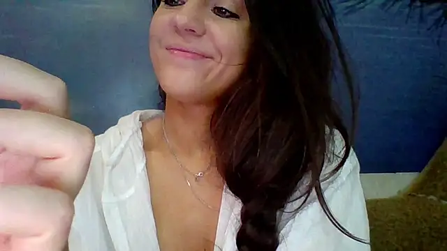 Snapshot of AliceTailor chatting on June 21, 4:51 am AliceTailor online show from June 21, 4:51 am