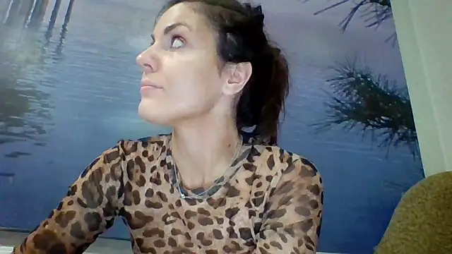 AliceTailor online show from March 6, 9:43 pm