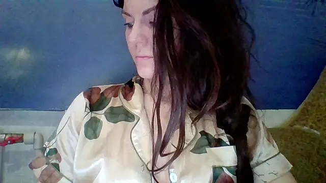 Snapshot of AliceTailor chatting on July 16, 5:43 pm AliceTailor online show from July 16, 5:43 pm