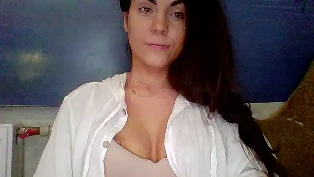 Snapshot of AliceTailor chatting on June 25, 7:30 pm AliceTailor online show from June 25, 7:30 pm