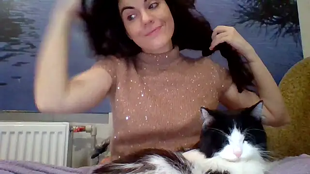 AliceTailor online show from February 6, 8:49 pm