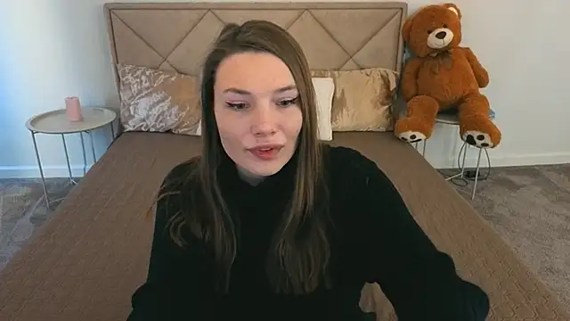 IceDanielles online show from April 4, 12:34 pm