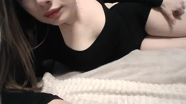 IceDanielles online show from February 20, 6:32 pm