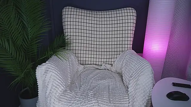 Snapshot of beyondthemask chatting on February 28, 5:07 am beyondthemask online show from February 28, 5:07 am