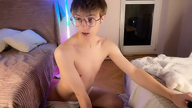 Snapshot of itsmaxxbaby_ chatting on November 29, 3:50 am itsmaxxbaby online show from November 29, 3:50 am