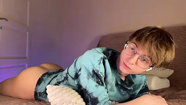 itsmaxxbaby  online show from February 7, 6:43 am