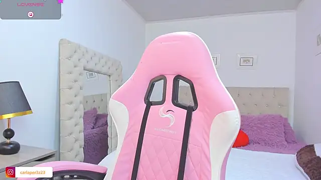 Snapshot of carlaperez_ chatting on November 30, 12:00 am carlaperez online show from November 30, 12:00 am