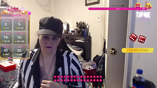 Snapshot of Demonicmiss chatting on June 16, 1:11 pm Demonicmiss online show from June 16, 1:11 pm
