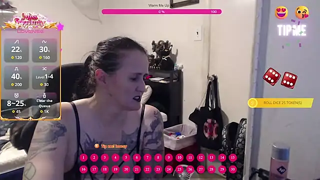 Snapshot of Demonicmiss chatting on June 7, 11:48 am Demonicmiss online show from June 7, 11:48 am