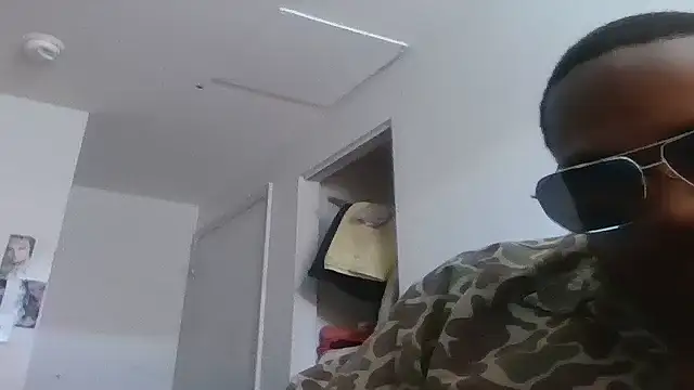 Edwardsbrittany1991 online show from March 25, 3:00 pm