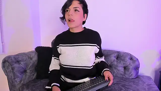 Sweet Amy01 online show from December 19, 1:07 am