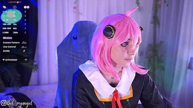 Bella-Franco online show from April 4, 5:19 pm