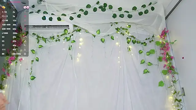 Snapshot of Bella-Franco chatting on January 9, 4:28 pm Bella-Franco online show from January 9, 4:28 pm