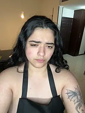 Snapshot of Ales_Kitten chatting on December 16, 2:16 am Ales Kitten online show from December 16, 2:16 am