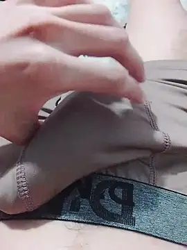 Comedordebuceta10hvyc online show from April 9, 10:38 pm