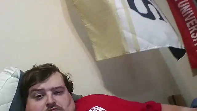 Snapshot of YelpedAverting chatting on November 17, 9:41 pm YelpedAverting online show from November 17, 9:41 pm