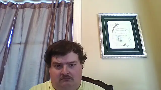 Snapshot of YelpedAverting chatting on November 7, 8:24 pm YelpedAverting online show from November 7, 8:24 pm