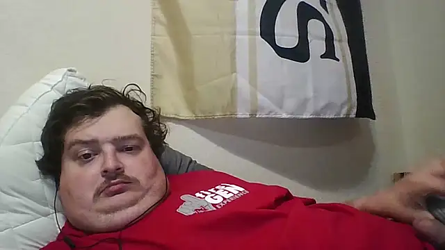 Snapshot of YelpedAverting chatting on November 4, 1:42 am YelpedAverting online show from November 4, 1:42 am