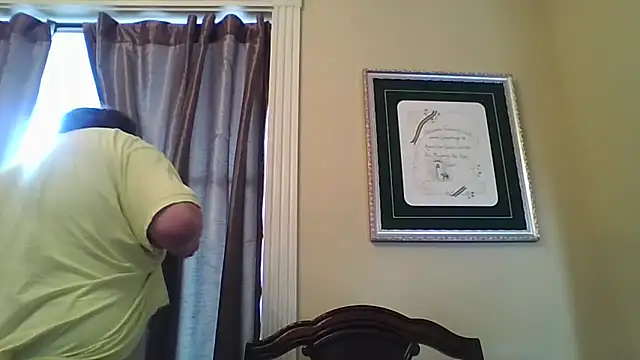 Snapshot of YelpedAverting chatting on November 14, 8:23 pm YelpedAverting online show from November 14, 8:23 pm