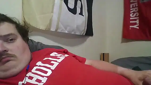 Snapshot of YelpedAverting chatting on October 19, 11:18 pm YelpedAverting online show from October 19, 11:18 pm