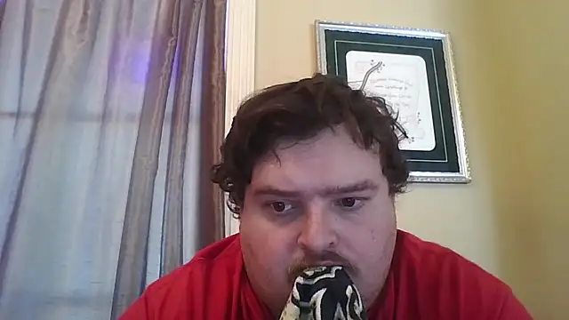 Snapshot of YelpedAverting chatting on October 17, 8:32 pm YelpedAverting online show from October 17, 8:32 pm