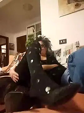 MATTIS11 online show from December 12, 8:53 pm