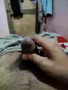 Snapshot of PlayBoy0299 chatting on February 2, 4:37 am PlayBoy0299 online show from February 2, 4:37 am