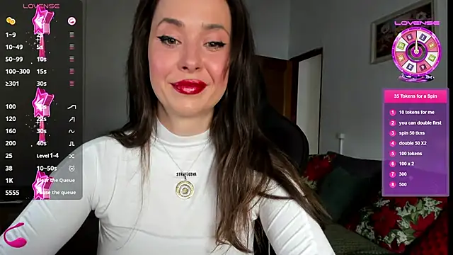 Snapshot of PlayfulGoddess chatting on February 18, 12:49 pm PlayfulGoddess online show from February 18, 12:49 pm