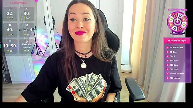 Snapshot of PlayfulGoddess chatting on June 10, 10:49 am PlayfulGoddess online show from June 10, 10:49 am