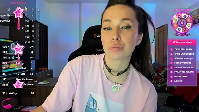 Snapshot of PlayfulGoddess chatting on March 4, 6:50 pm PlayfulGoddess online show from March 4, 6:50 pm